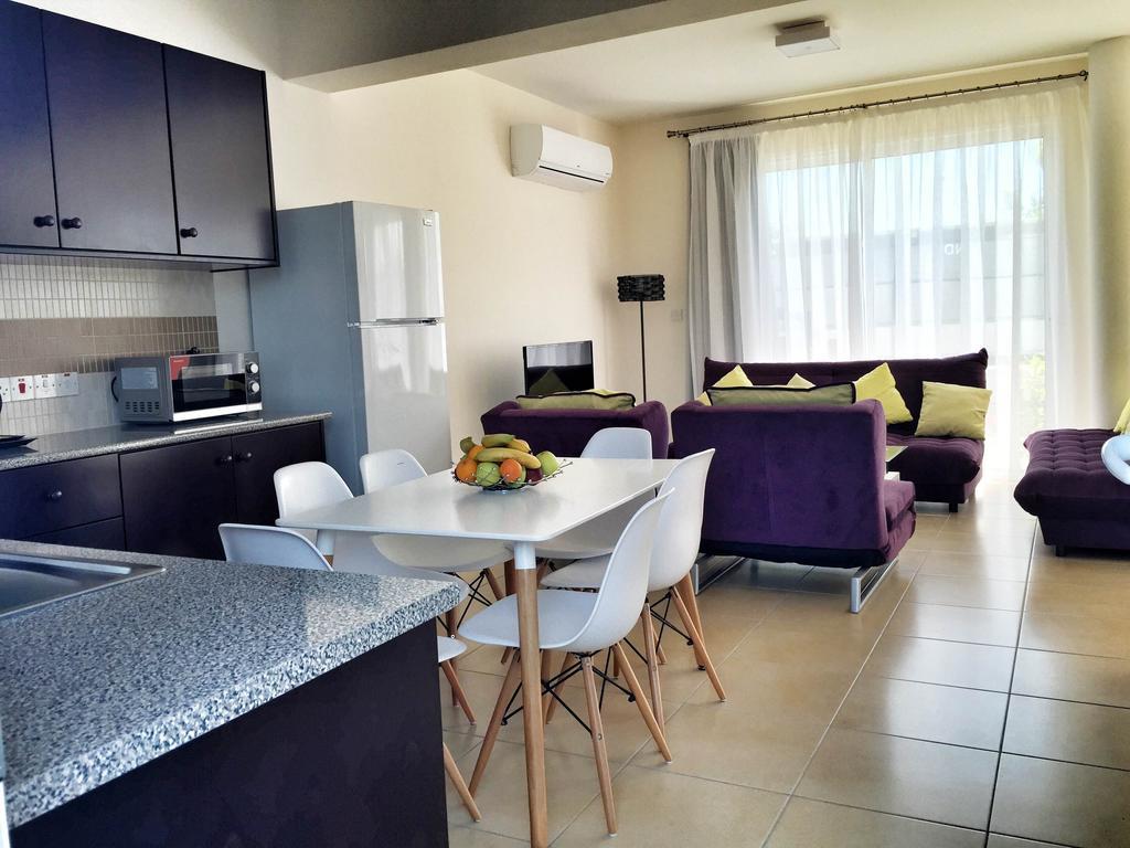 New Day Apartments Paphos Buitenkant foto